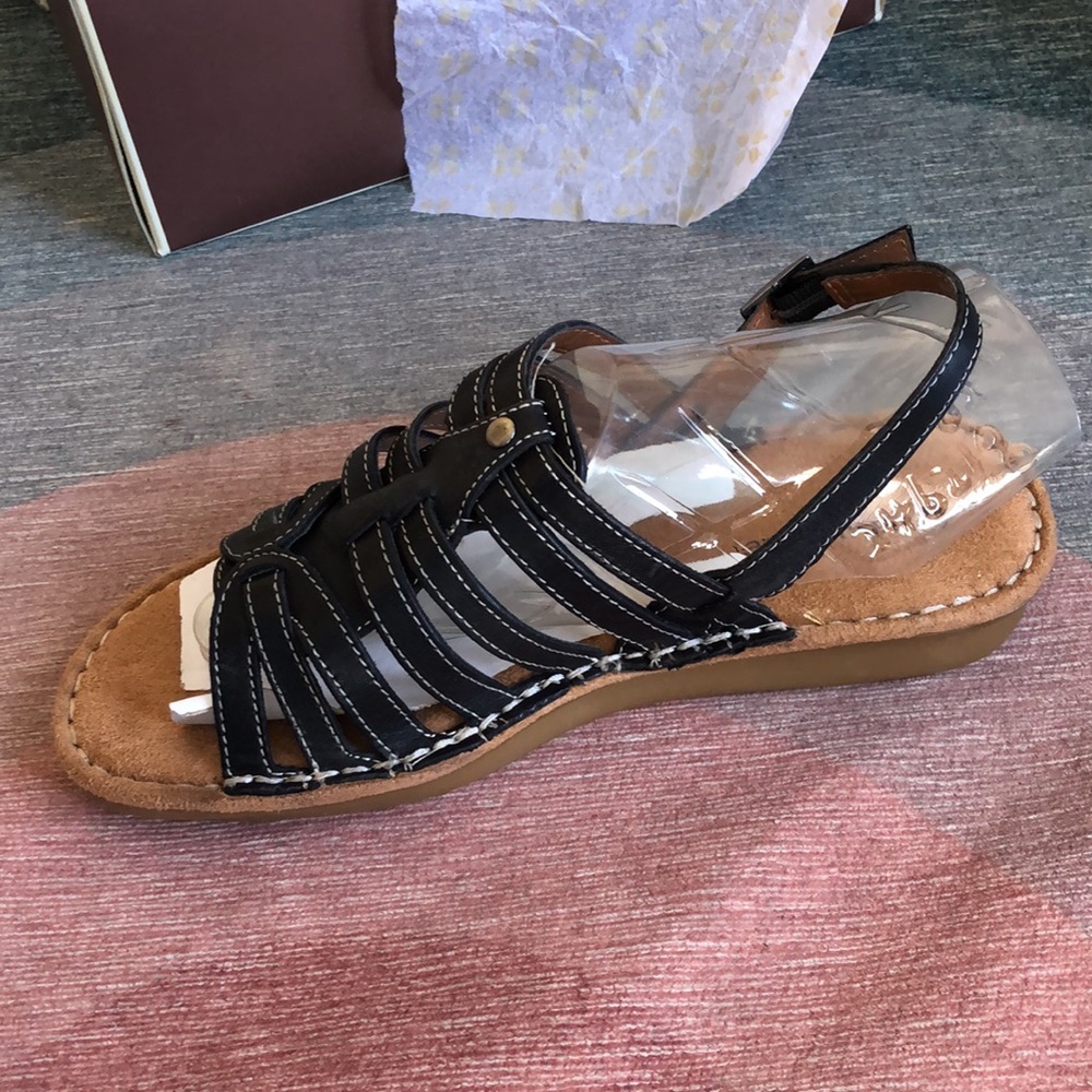 Naturalizer Danielle Black Strappy Sandals